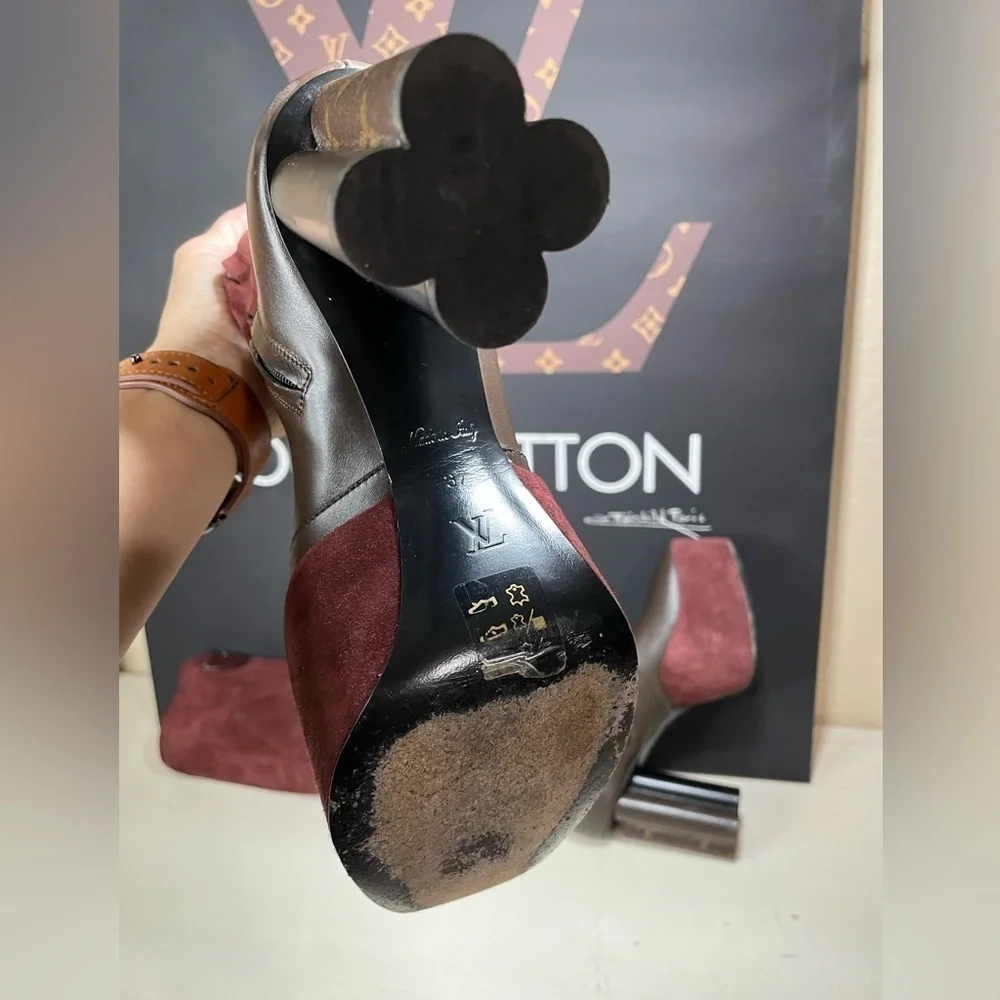 Louis Vuitton Boots LV Podium Platform Boots Authentic COA LV Tall Boots 🔥 - Picture 14 of 14